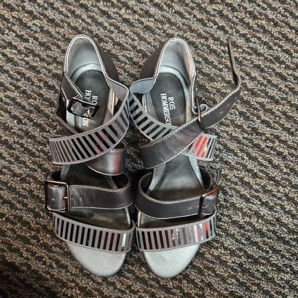 NEW Ros Hommerson Voluptuous Sandals 4.5M Gray Leather Wedge Comfort Heel